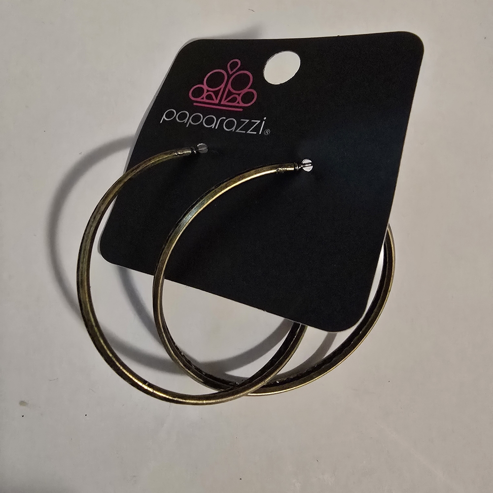 paparazzi Gold Metallic Hoop Earrings - Sleek Round Hoops